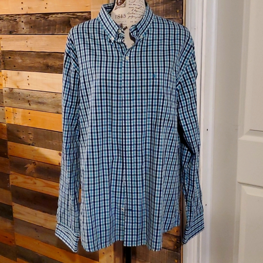 XL IZOD button down shirt Navy and green, skim fit